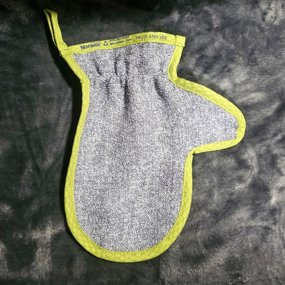 NORWEX - Fruit and Veggie Mitt ~ Limited edition Graphite w/ Lime tr…